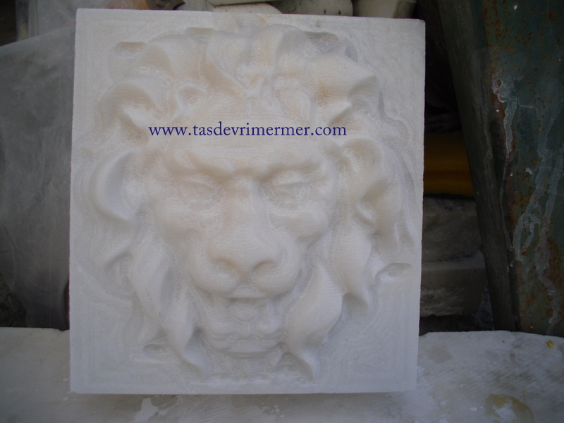 Mermer Aslan   Heykeli